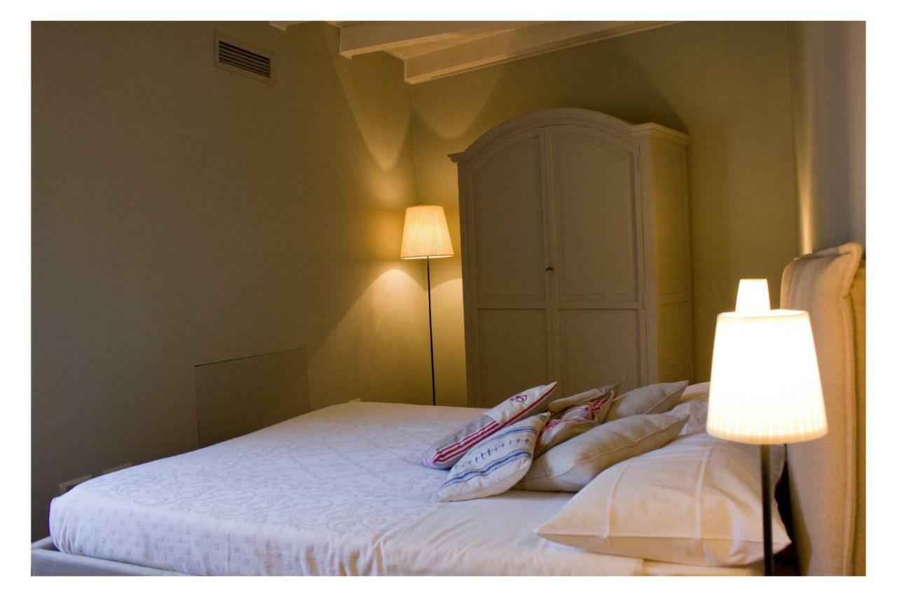Isola Bella Apartments - Via Della Posta Stresa Bagian luar foto